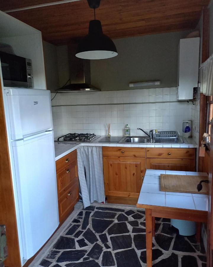 Ma Cabane Au Bord Du Lac Neuvic  Ngoại thất bức ảnh